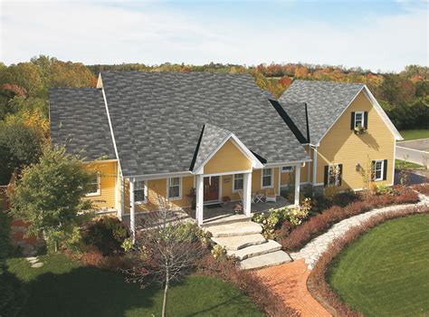 houses with light colored shingles